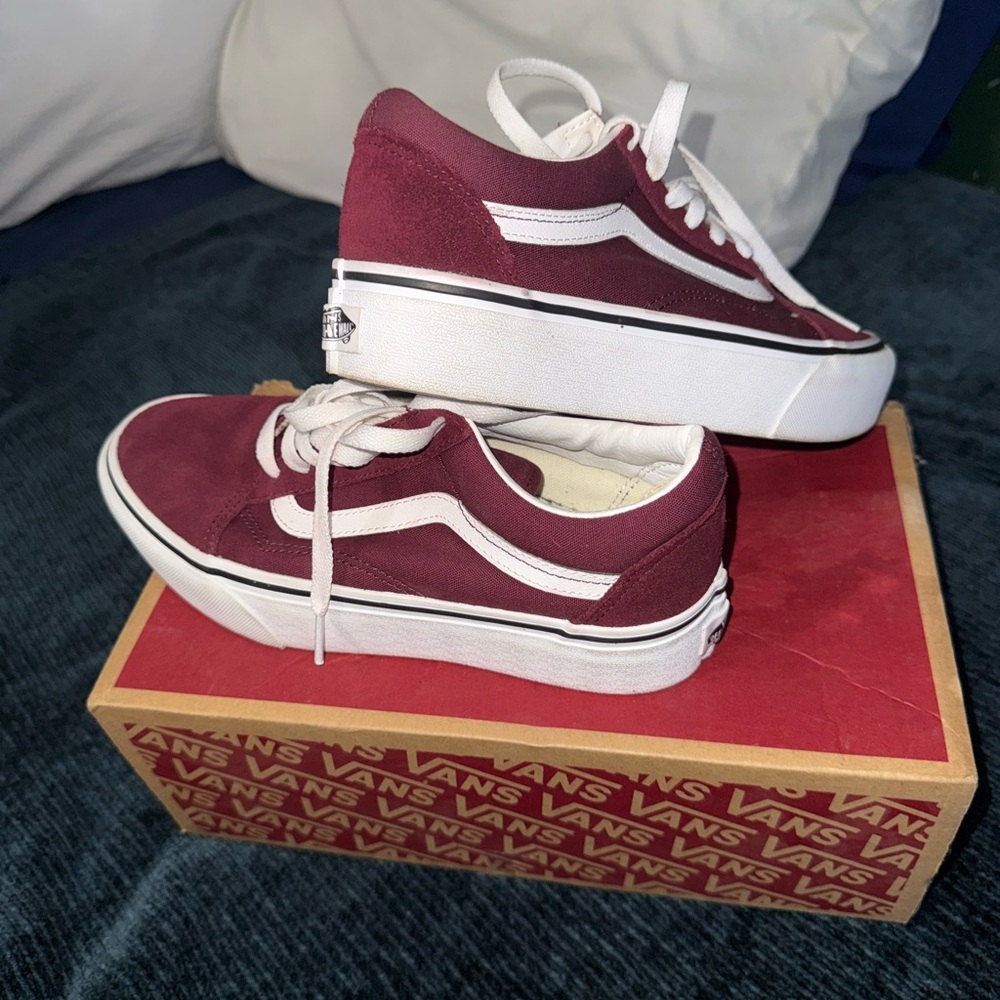 Vans Old Skool Burgundy and White
